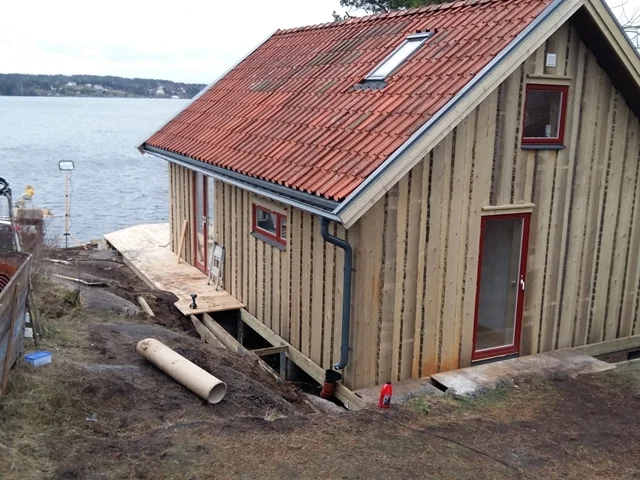 Arkitektritad trä och stålkonstruktion i lösvirke